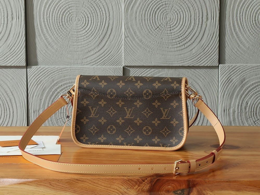 Dragons Bags ln Luxury Bag --97261