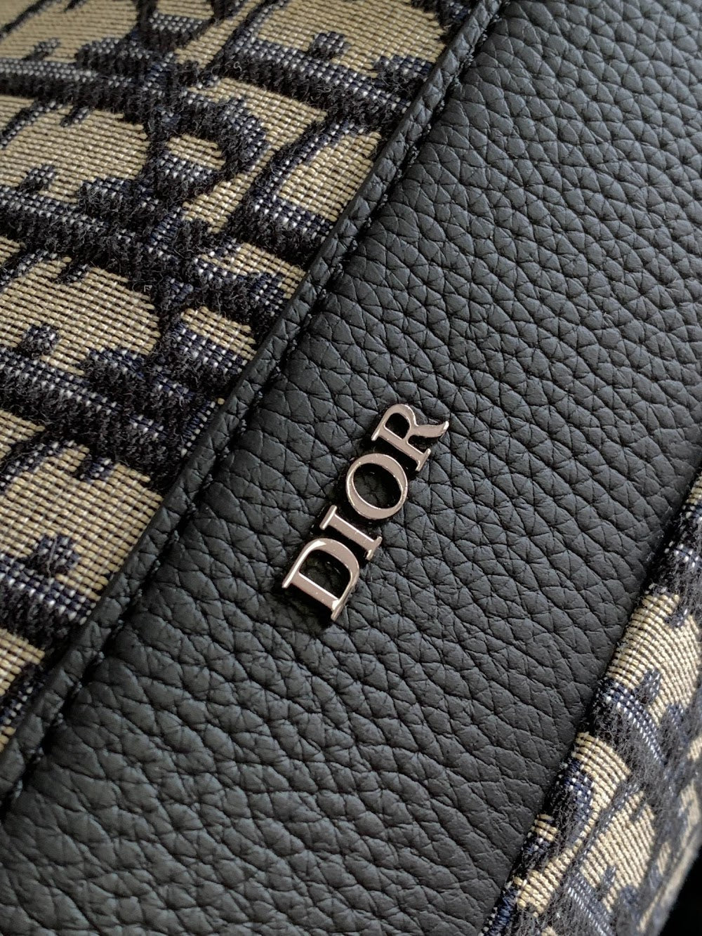 Dragons BagsDiorn Luxury Bag --115180