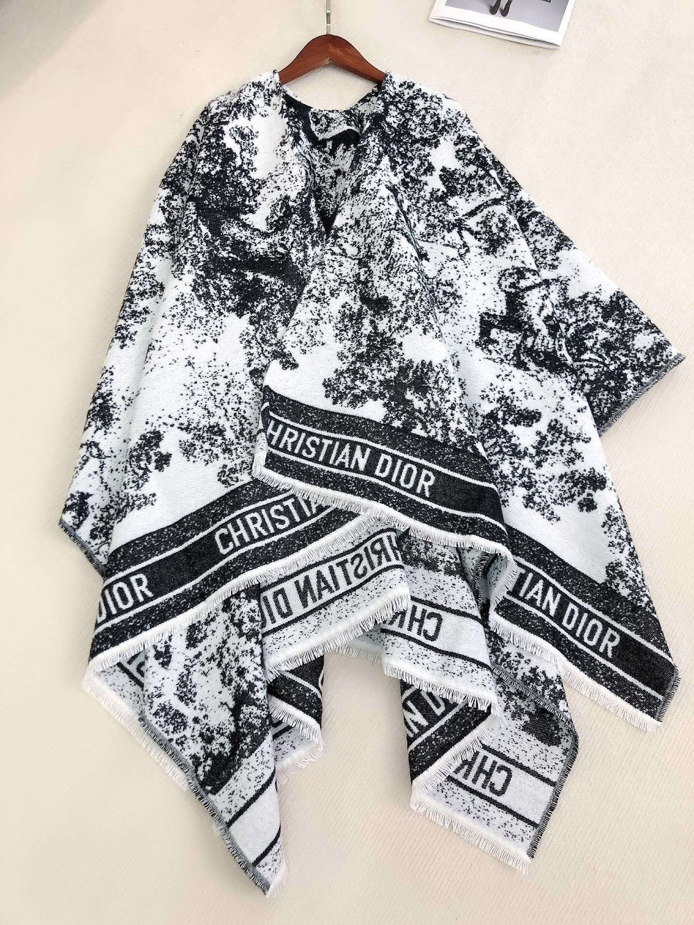 Dragons Bags Premium Designer Scarf --98795