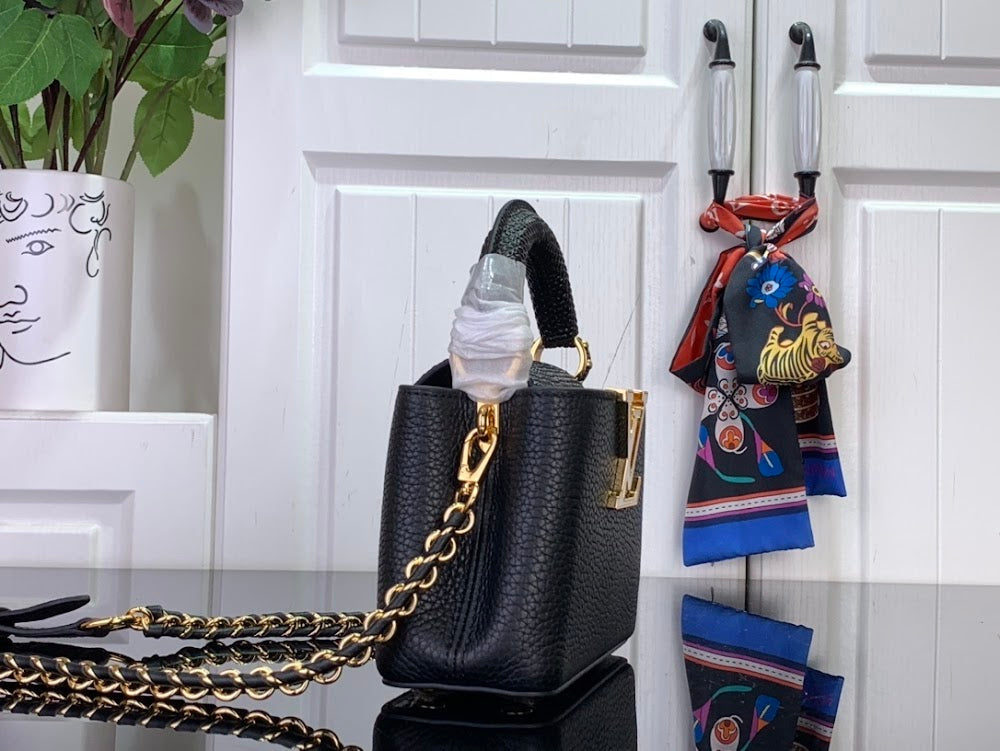 Dragons Bags ln Luxury Bag --97295