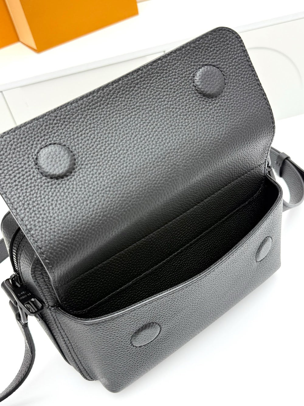Dragons Bags ln Luxury Bag --71513