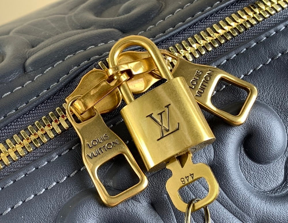 Dragons Bags ln Luxury Bag --68139