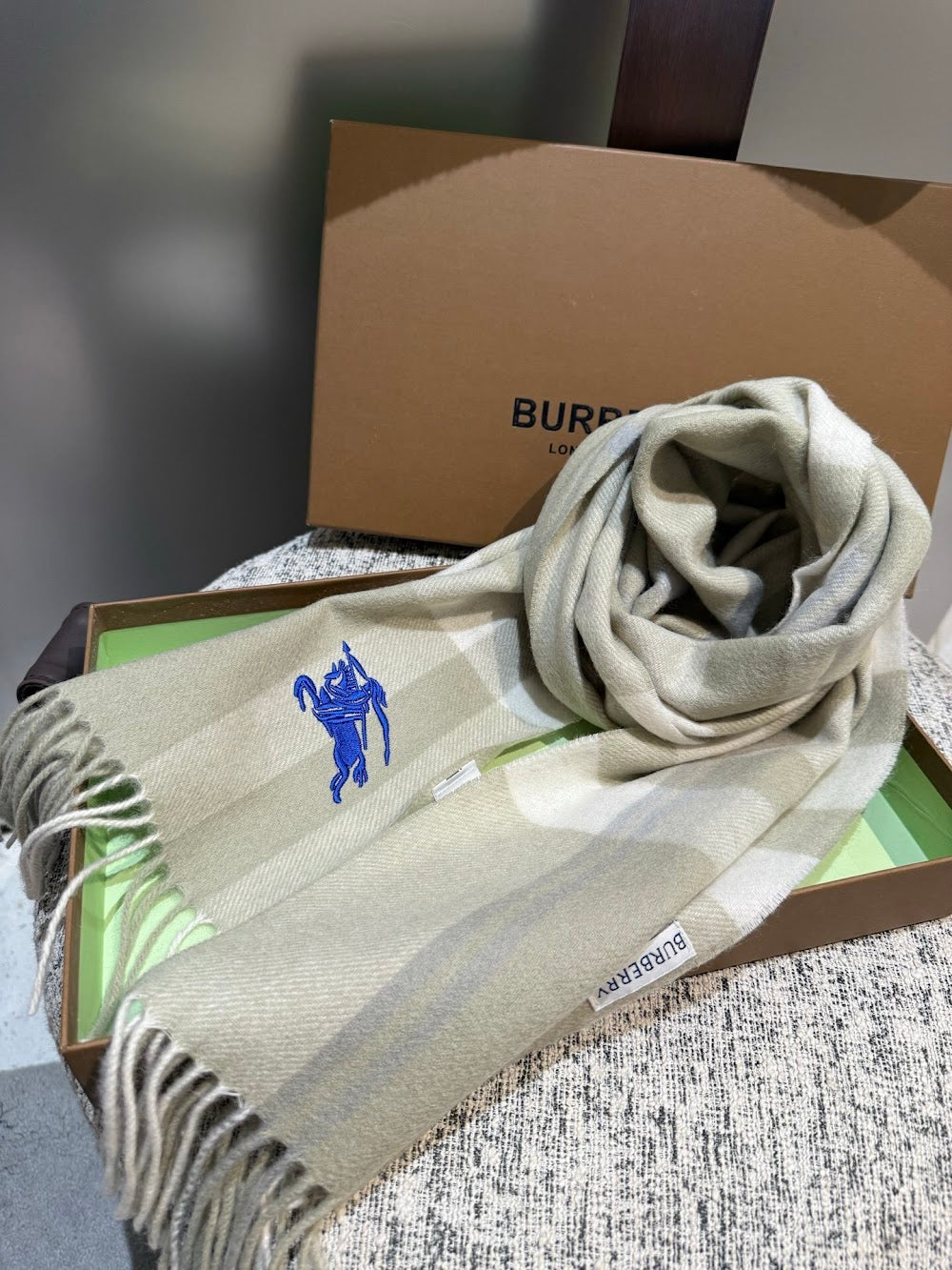 Dragons Bags Premium Designer Scarf --99471
