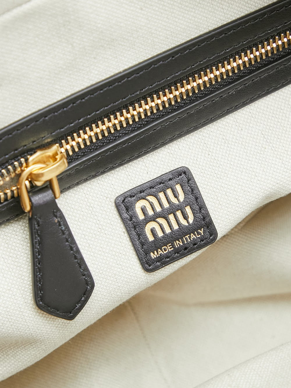 Dragons Bags Miun Miun Luxury Bag --123110