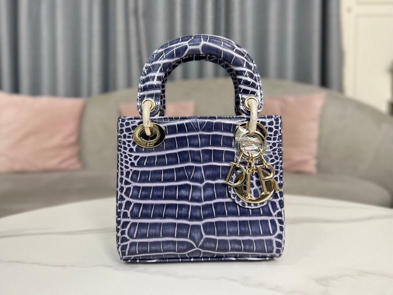 Dragons Bags Detail