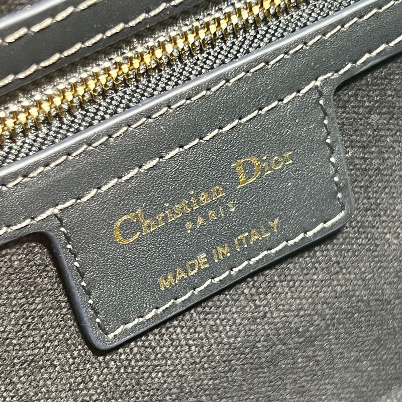 Dragons Bags Detail