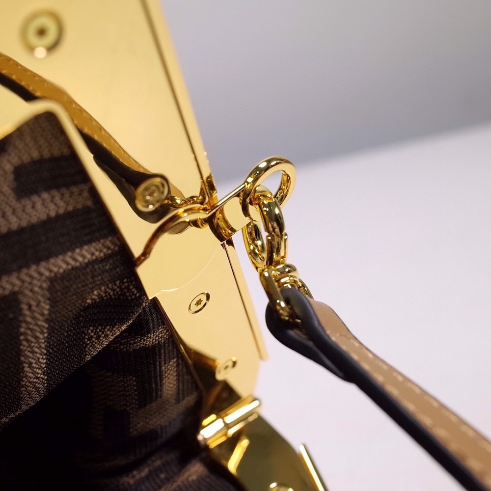 new-luxury-designer-bags-nm15263