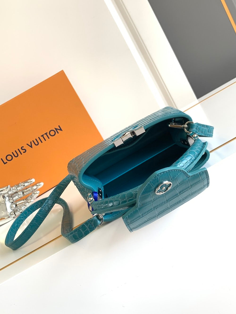 Dragons Bags ln Luxury Bag --96817