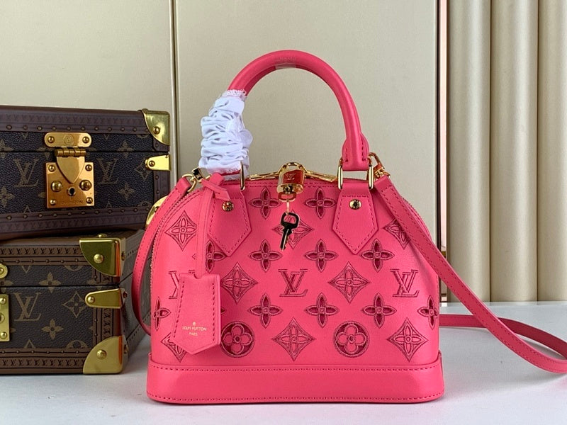 Dragons Bags ln Luxury Bag --61784