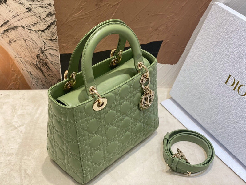 Dragons Bags Detail