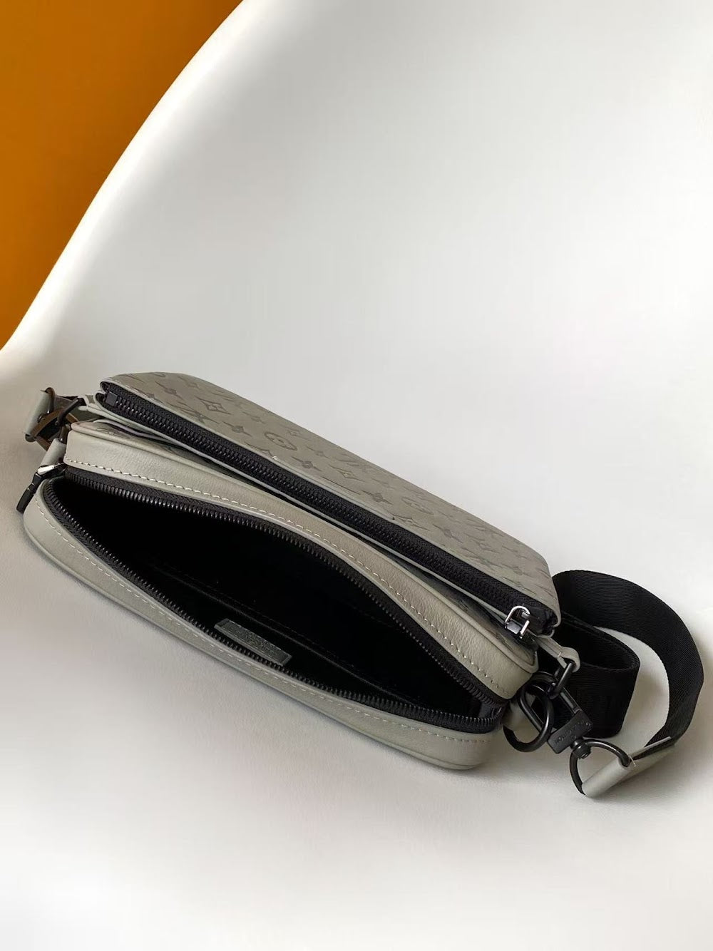 Dragons Bags ln Luxury Bag --71597