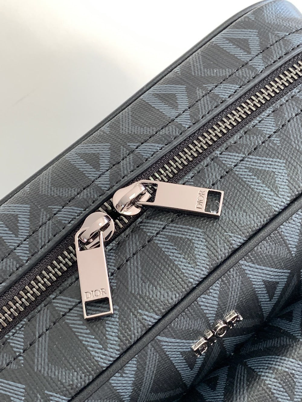 Dragons BagsDiorn Luxury Bag --115186
