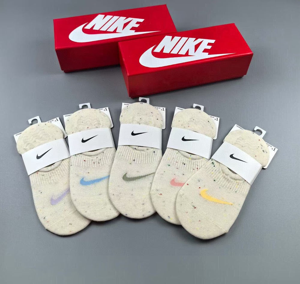 Dragons Bags Premium Luxury Socks --98508
