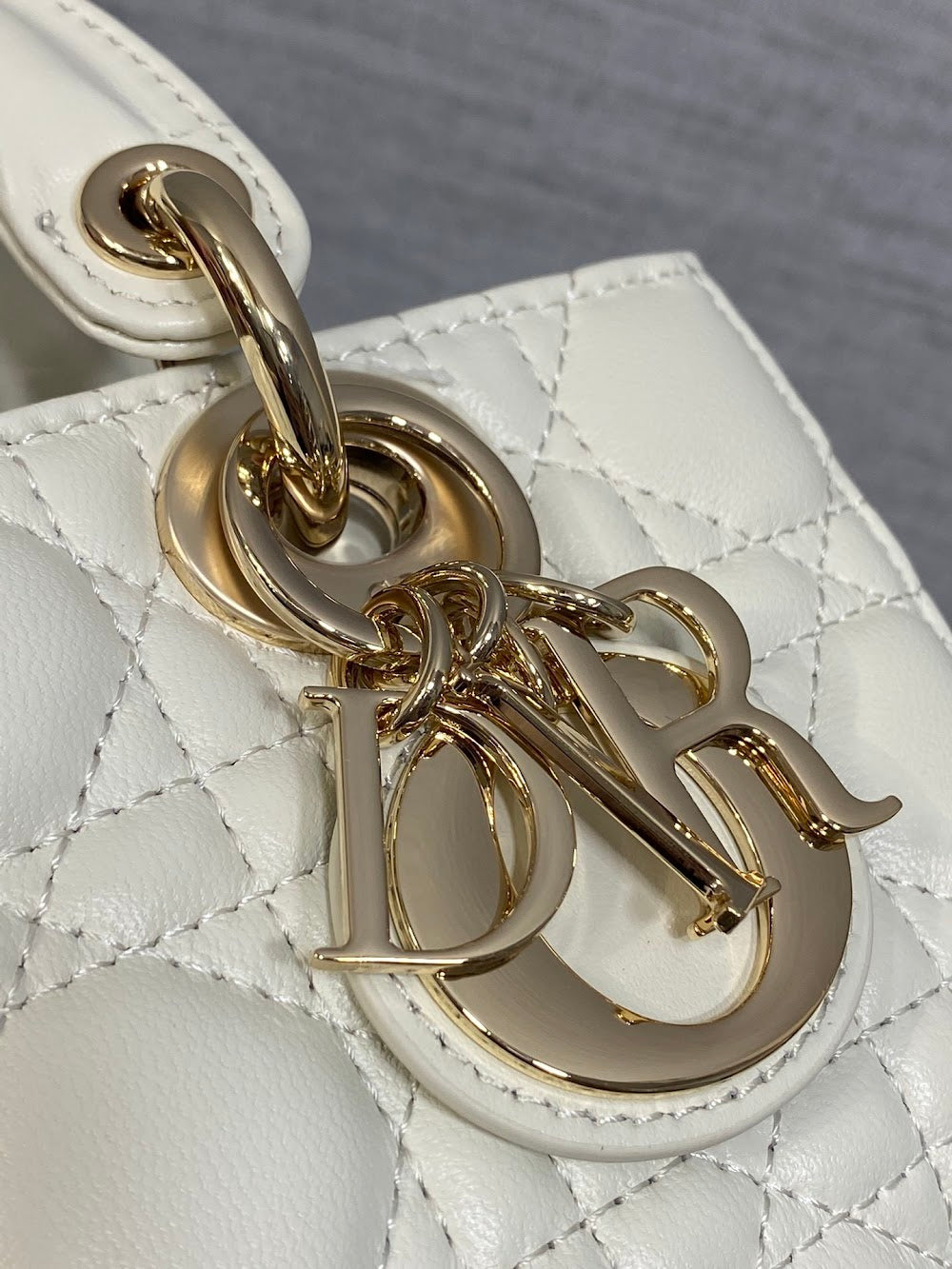 new-designer-premium-bags-nm16874