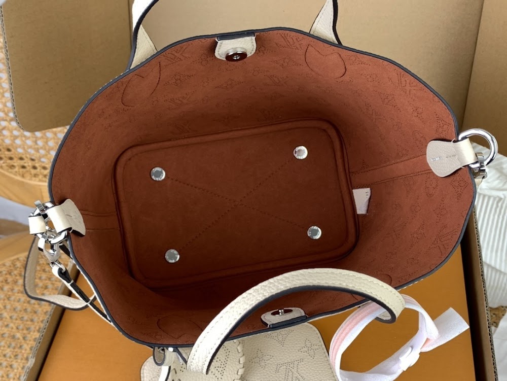 Dragons Bags ln Luxury Bag --68252