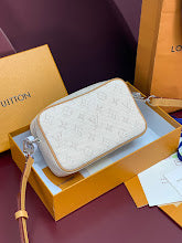 new-designer-premium-bags-nm1639