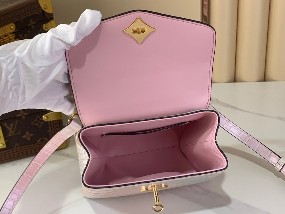 Dragons Bags ln Luxury Bag --96248