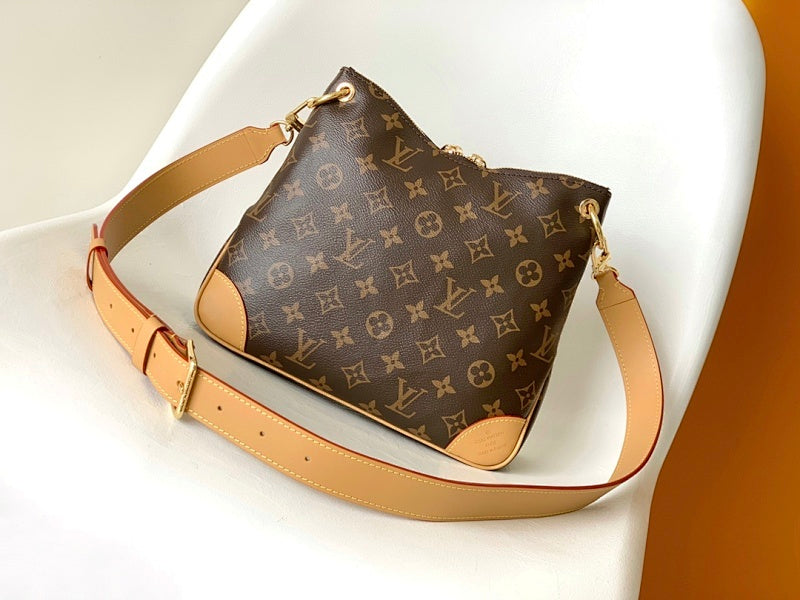 Dragons Bags ln Luxury Bag --81514