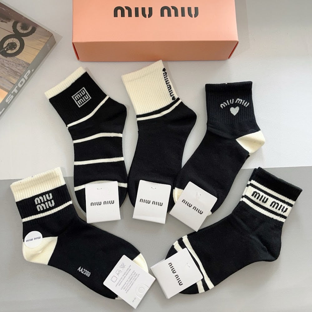 Dragons Bags Premium Luxury Socks --98217