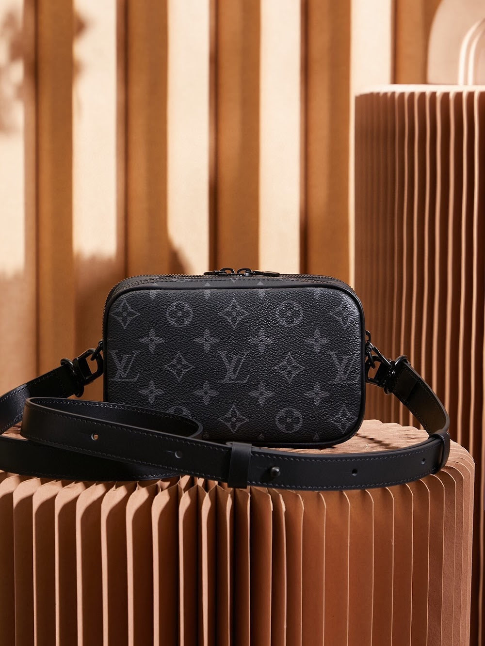 Dragons Bags ln Luxury Bag --70970