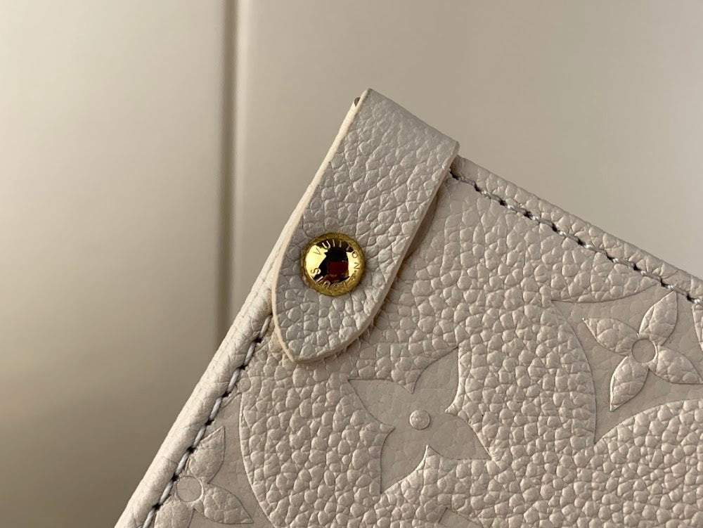 Dragons Bags ln Luxury Bag --61656