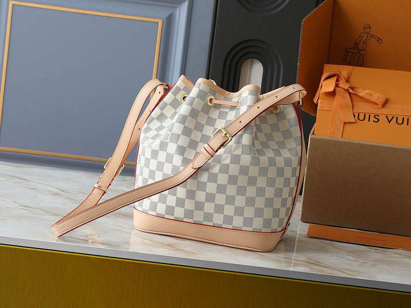 Dragons Bags ln Luxury Bag --81726