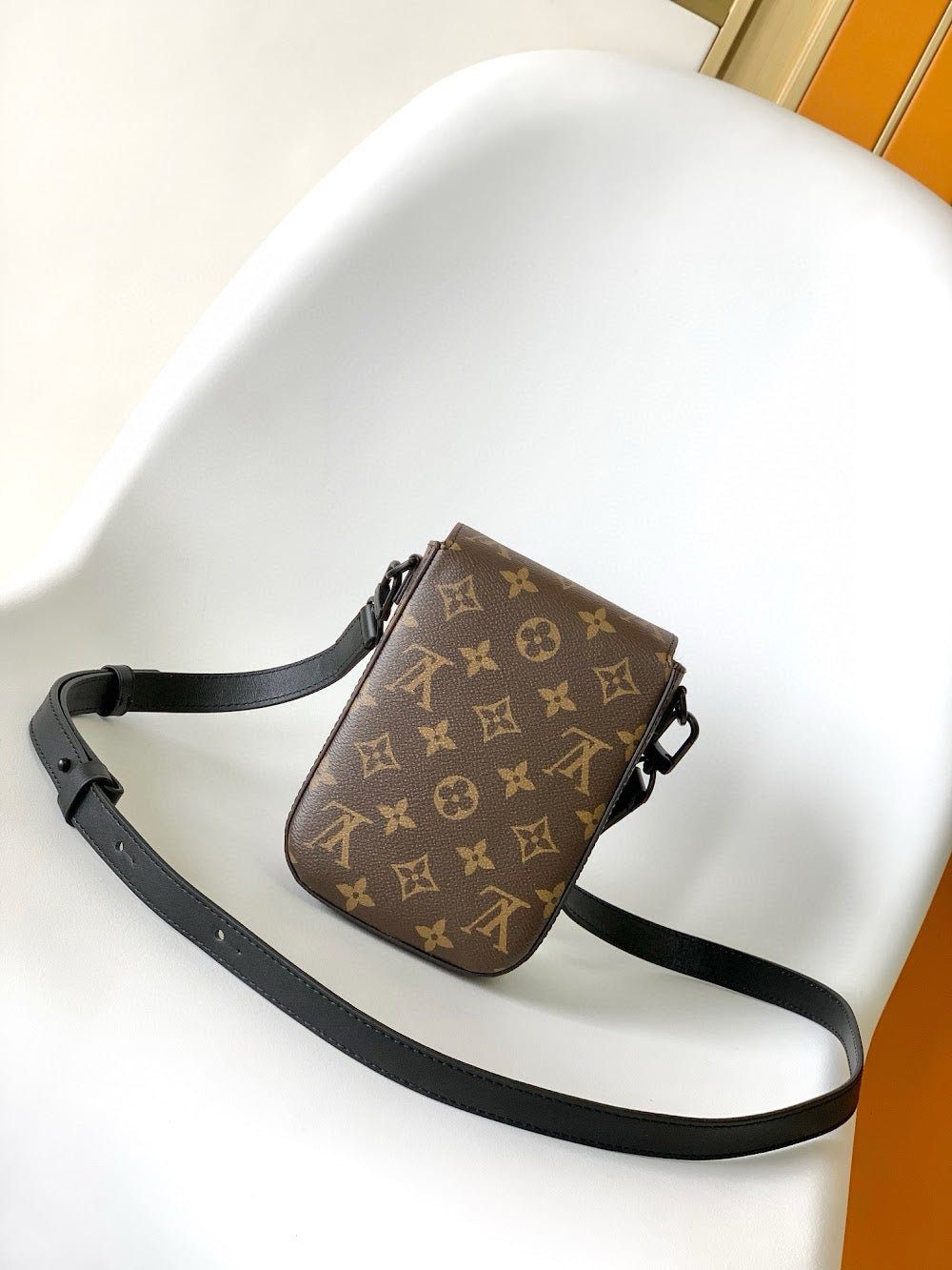 Dragons Bags ln Luxury Bag --81644