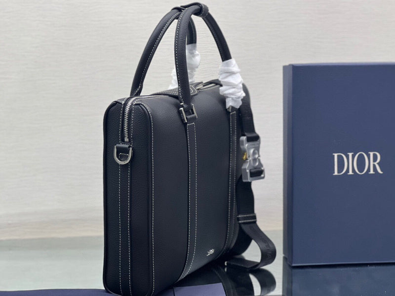 Dragons Bags Detail