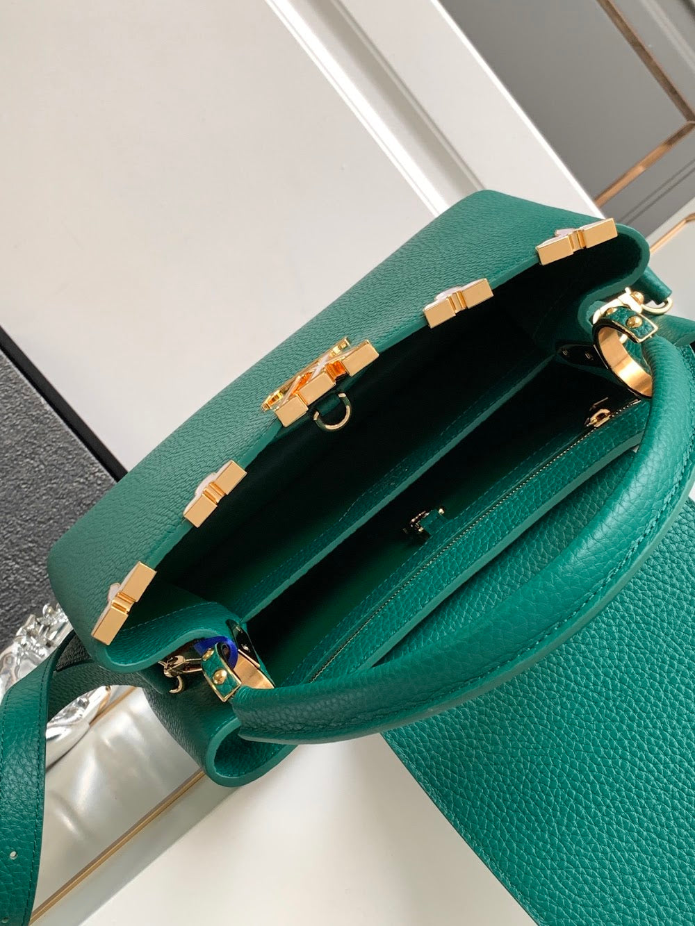 Dragons Bags ln Luxury Bag --96819
