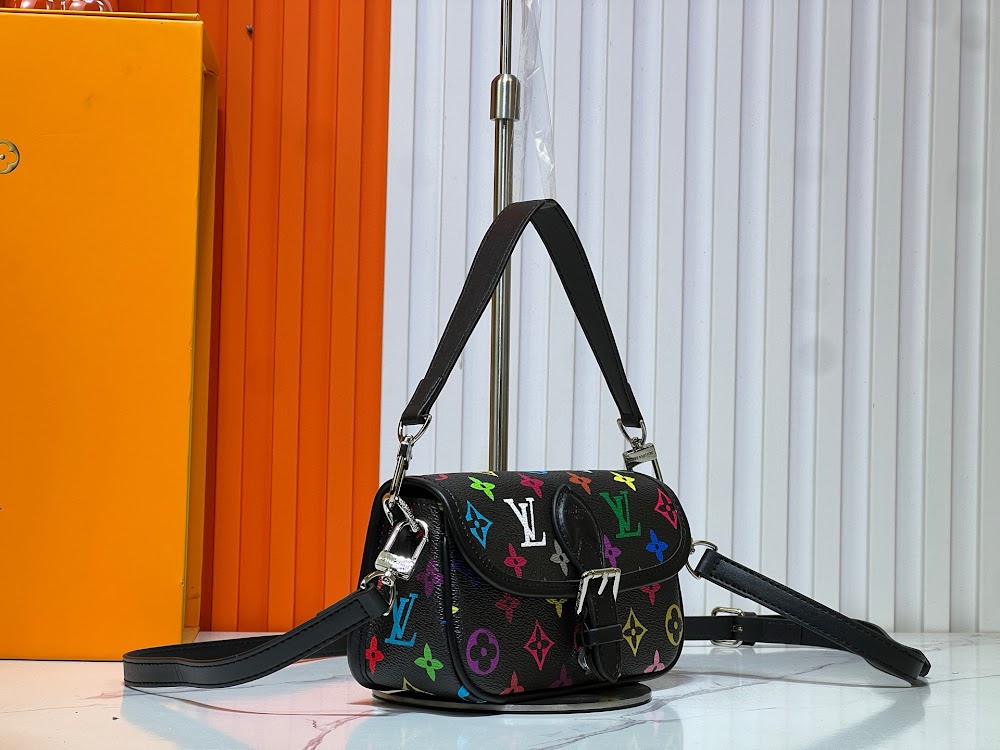 Dragons Bags ln Luxury Bag --81632
