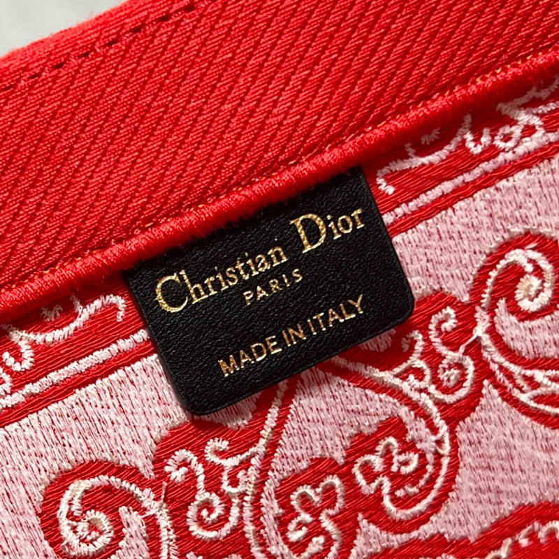 Dragons Bags Detail