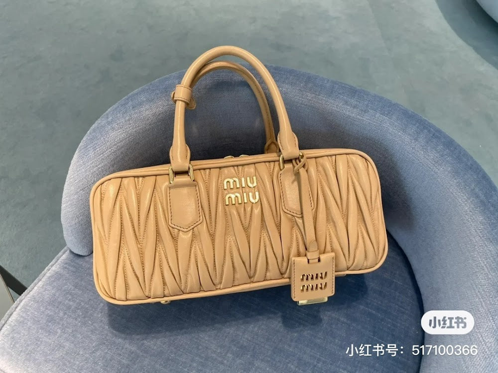 Dragons Bags Miun Miun Luxury Bag --122390