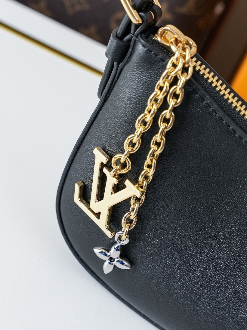 Dragons Bags ln Luxury Bag --81780