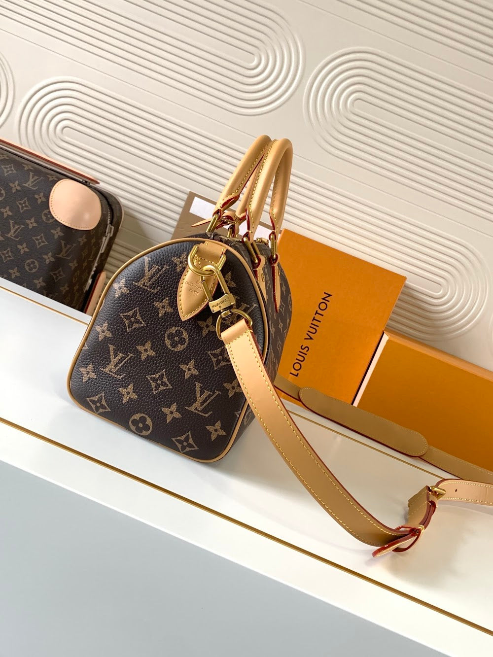 Dragons Bags ln Luxury Bag --81628