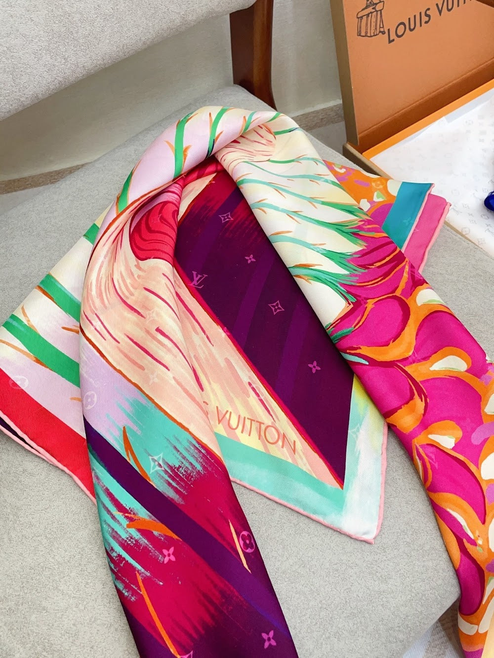 Dragons Bags Premium Designer Scarf --98822