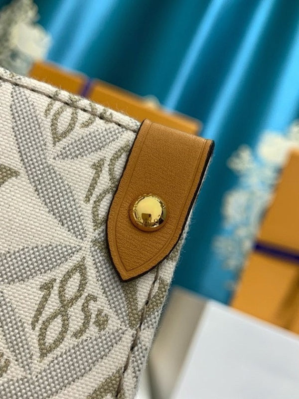 Dragons Bags ln Luxury Bag --67176