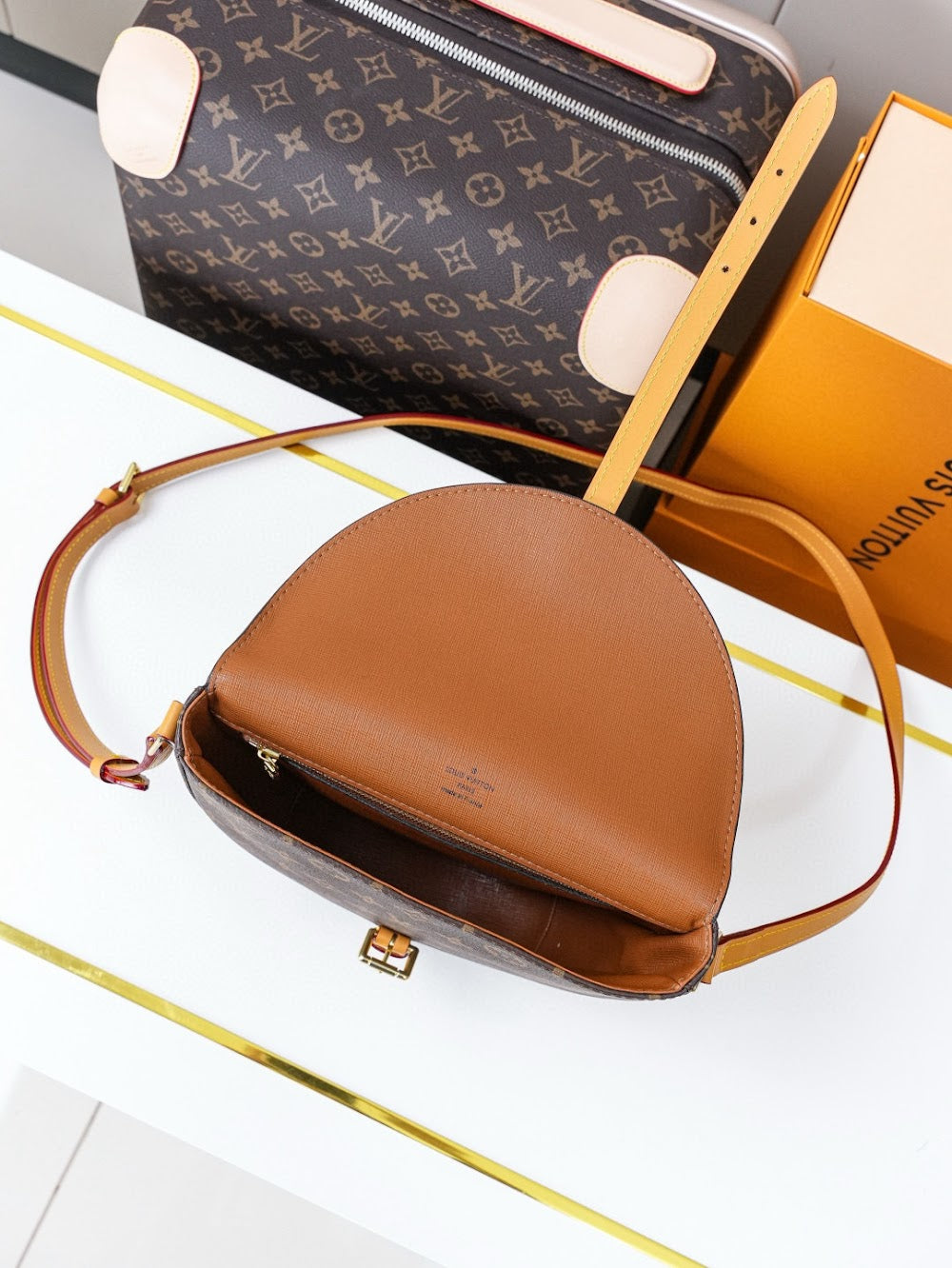 Dragons Bags ln Luxury Bag --81749