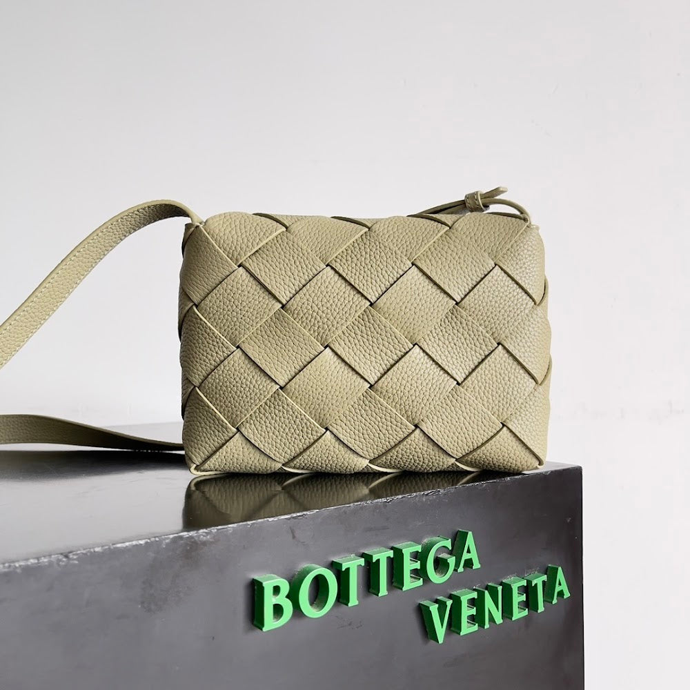 new-luxury-designer-bags-nm10587
