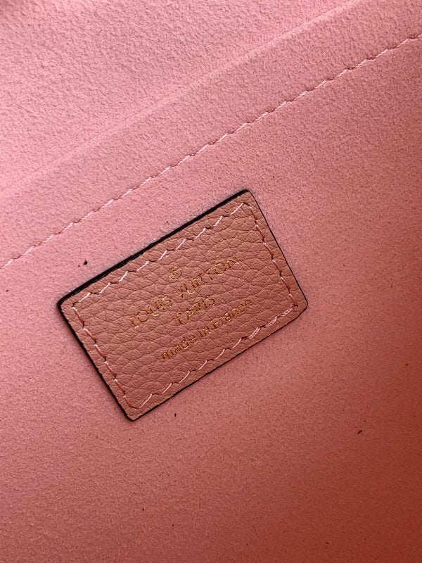 Dragons Bags ln Luxury Bag --61384