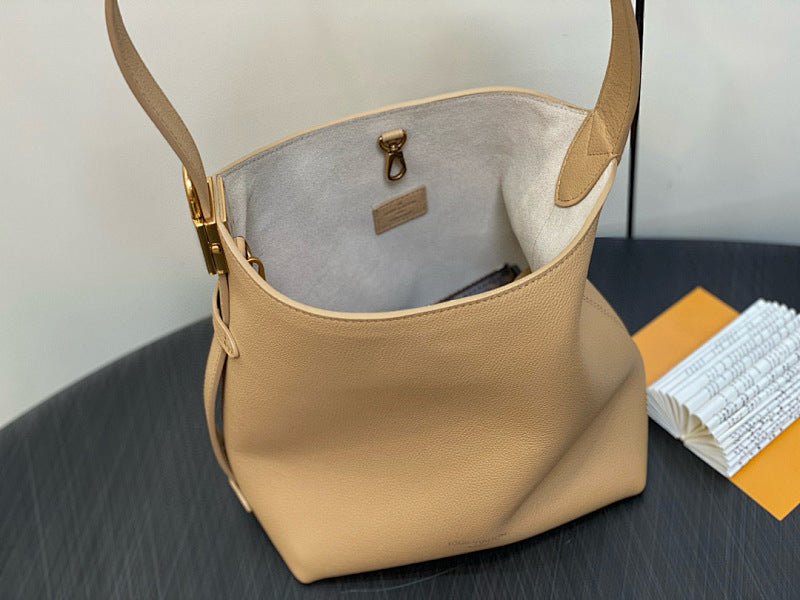 Dragons Bags ln Luxury Bag --81476