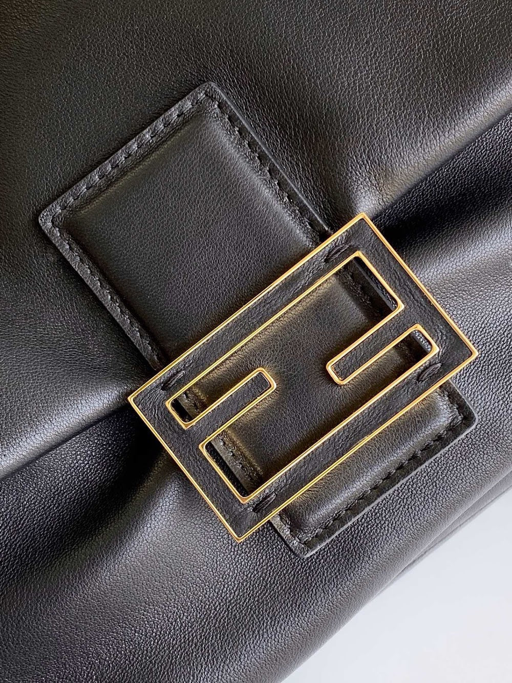 new-luxury-designer-bags-nm15026