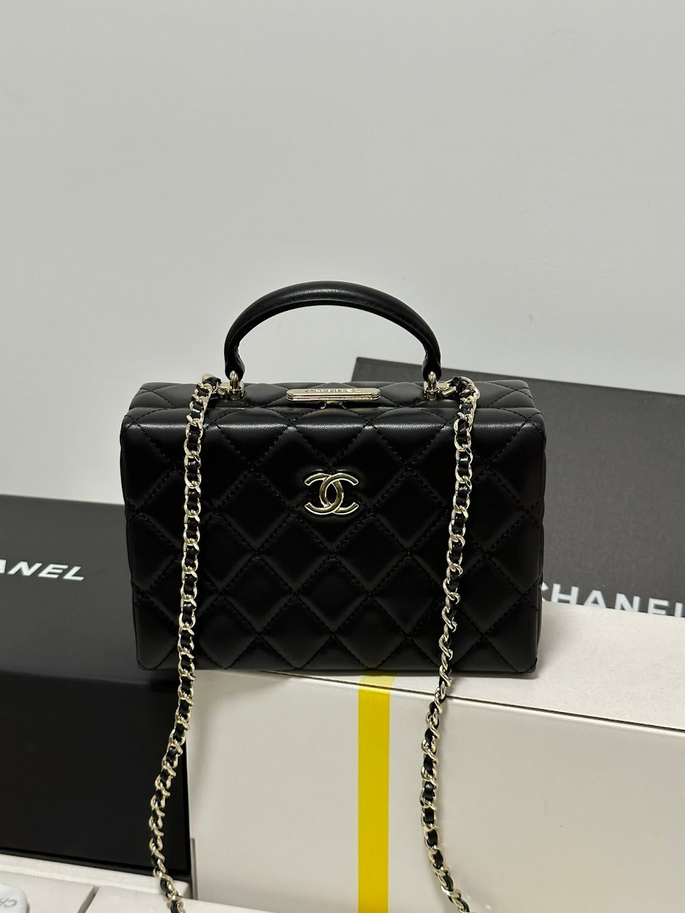 new-luxury-designer-bags-nm9482