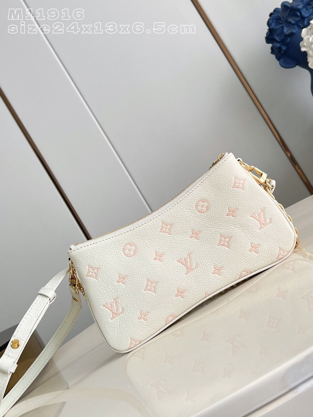 Dragons Bags ln Luxury Bag --96650
