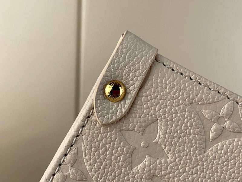 Dragons Bags ln Luxury Bag --68270