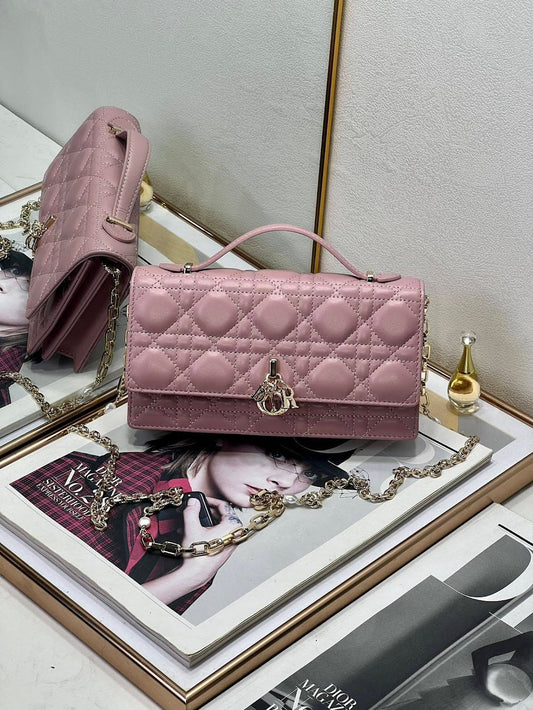 Dragons BagsDiorn Luxury Bag --116211