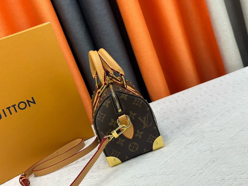 Dragons Bags ln Luxury Bag --81472