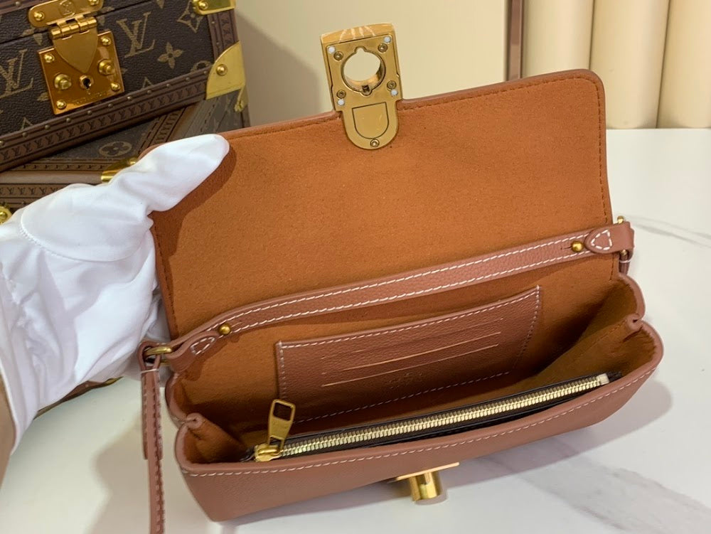 Dragons Bags ln Luxury Bag --56395
