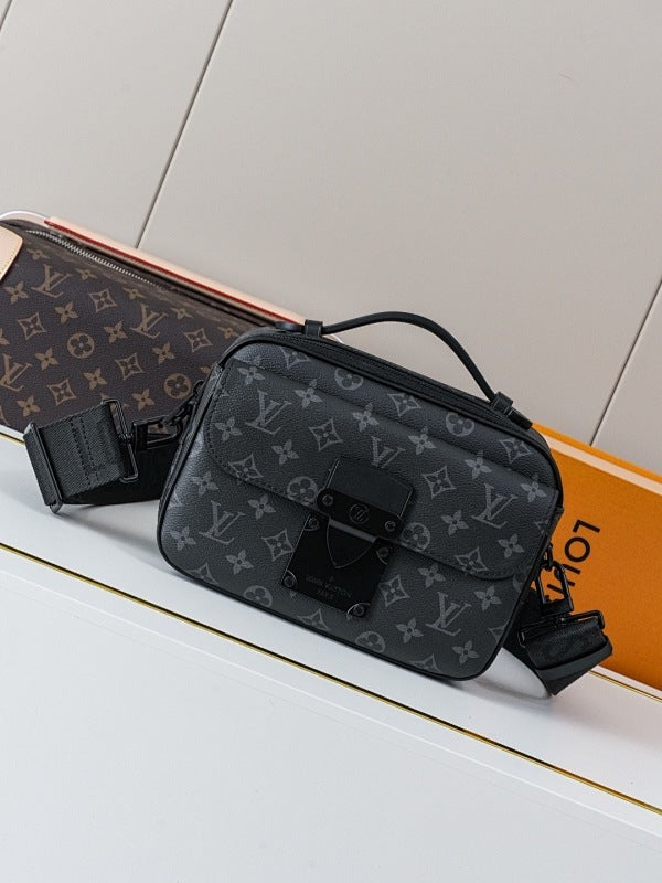 Dragons Bags ln Luxury Bag --71584