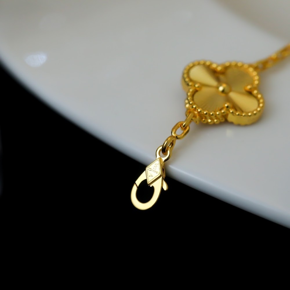 Dragons Bags VCA Luxury Jewelry --51752