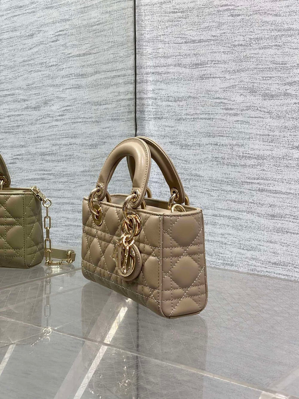 Dragons BagsDiorn Luxury Bag --116190
